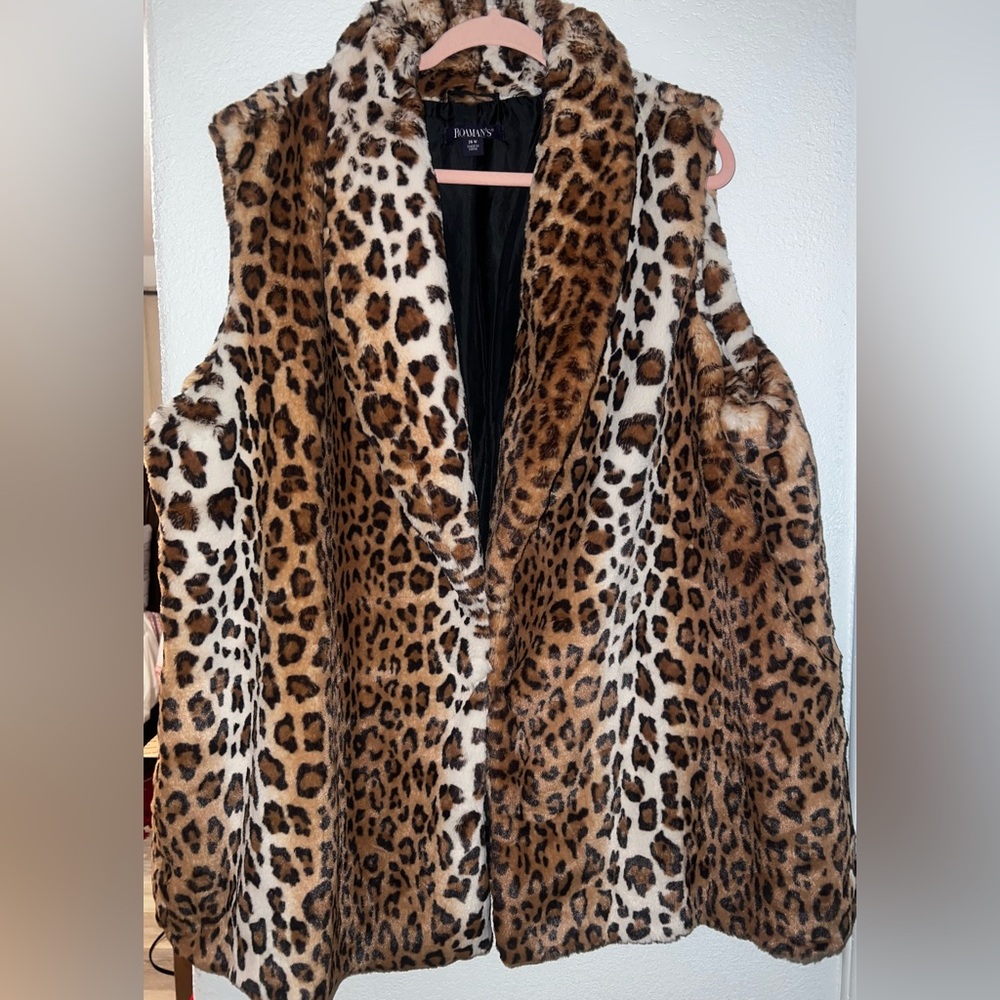Leopard Print Faux Fur Vest